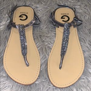 Silver sparkly braided T- shape strap sandals
